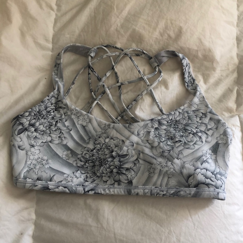 Lululemon Crossback Sports Bra